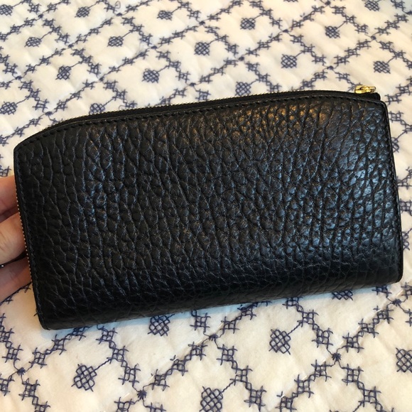 Burberry Alvington Continental Wallet - Picture 2 of 7